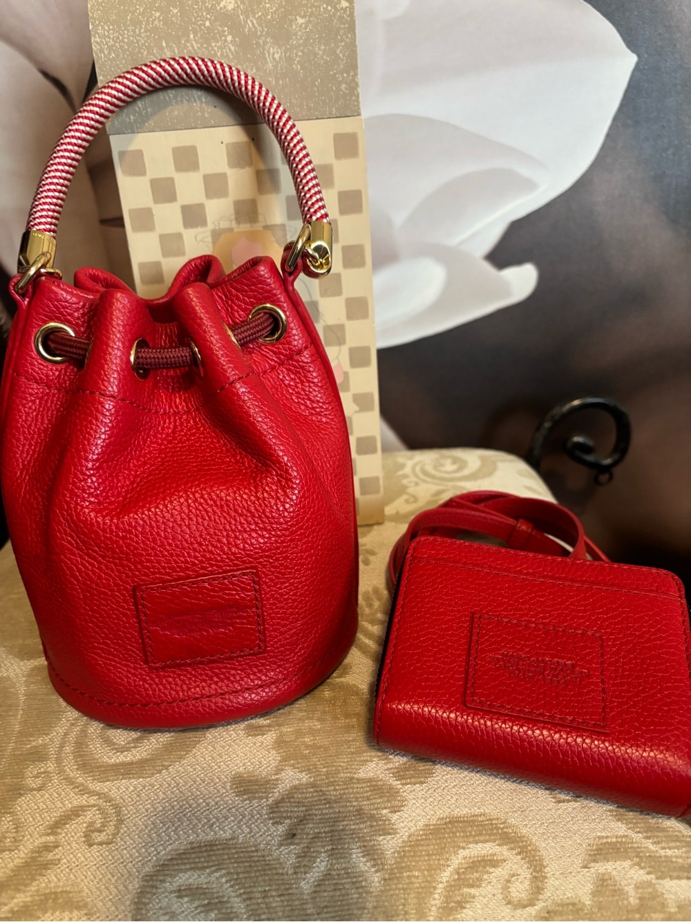 Marc Jacobs Red Pebbled Leather Mini Bucket Bag with Matching Wallet - Picture 5 of 11